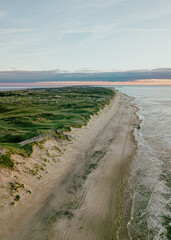 Nordsee und Ringkøbing in Dänemark - Luftbild mit Drohne
