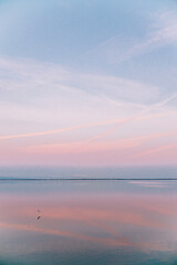 Sonnenuntergang am Ringkøbing-Fjord im Hafen von Hvide Sande