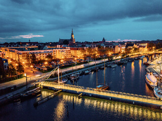 Greifswald und Museumshafen von oben - Luftbild bei Sonnenuntergang 
