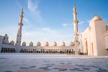 Grand Mosque in Abu Dhabi in the evening during sunset.