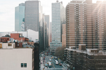 Naklejka premium Nowy Jork, Stany Zjednoczone Ameryki - 26 maja 2016: chodzenie po Brooklyn Bridge na Manhattanie, Nowy Jork NYC