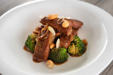 beef chop with broccoli