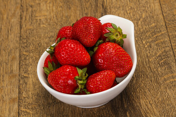 Sweet strawberry in the bowl