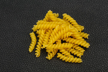 Raw Raw fusilly Italian pasta