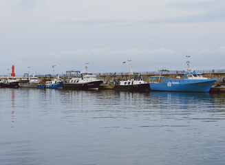Fototapeta premium fishing boats in port