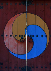 Fototapeta premium Traditional Korean main gate. Traditional Korean main entrance. Traditional korean wooden door.