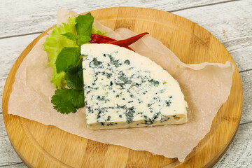 Blue cheese slice