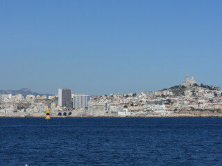 vue de marseille depuis la mer