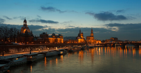 Naklejka na ściany i meble Dresden night panorama