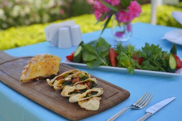 Pide, Turkish pizza with ground meat