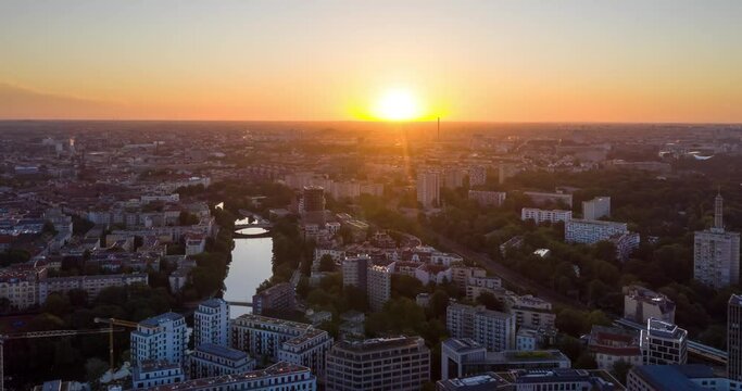 Berlin, Tiergarten bei Sonnenaufgang, Timelapse