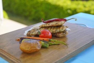 grilled chicken with vegetables
