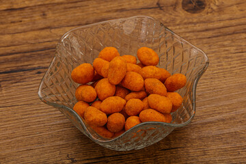 Spicy peanut heap in the bowl