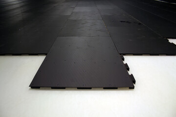 The rubber floor, Use non-slip matting to the room. - 361853870