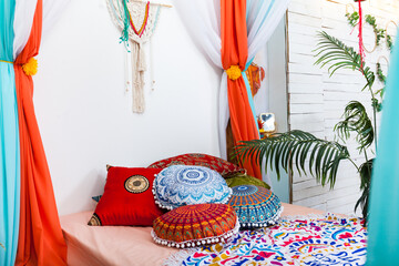 Marrakech bedroom in bright colors with home plants.