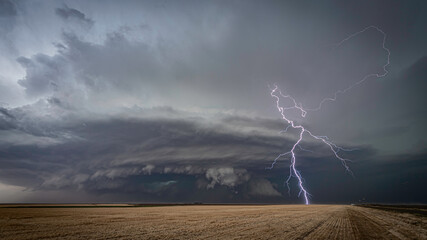 Lighting, Thunder and Severe Weather on the Great Plains