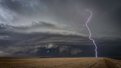 Lighting, Thunder and Severe Weather on the Great Plains