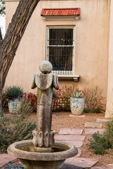 Naklejka premium Courtyard in Historic Santa Fe on The Old Sante Fe Trail, Santa Fe,New Mexico,USA