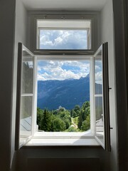 Fenster in Hallstadt dorf in österreich