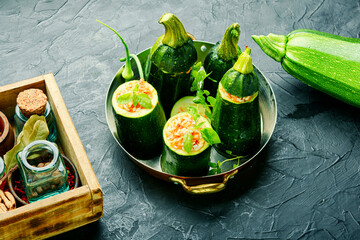 Zucchini stuffed with rice