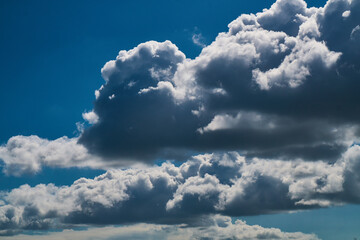 Naklejka na ściany i meble Cloud and the blue sky