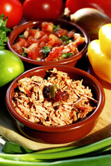 Tuna flakes and tomatoes
