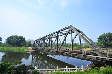 Steel structure of railway bridge
