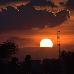 Naklejka premium sunset over the city