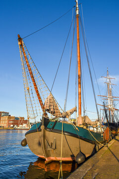 The bow and bowsprit of an old Dutch sailing ship