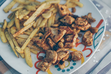Pollo con patatas