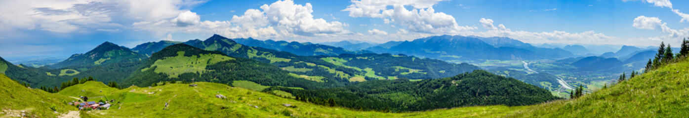 Fototapeta na wymiar view at the kranzhorn mountain - austria