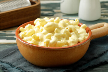 pasta con crema di formaggio 