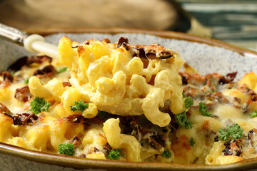pasta con crema di formaggio gratinata in forno