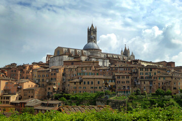 Fototapeta na wymiar Siena skyline cityscape of the medieval city in southern Tuscany Italy