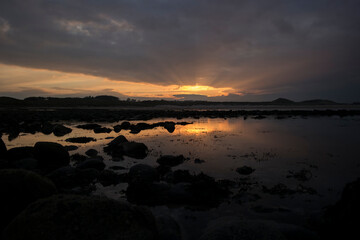 Fototapeta na wymiar Ocean reflections at sunset