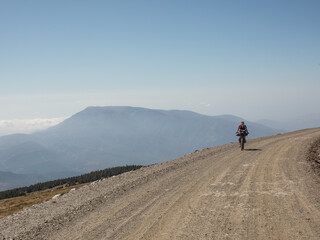Fototapeta premium Stunning gravel roads in the high Sierra mountains in Spain. 