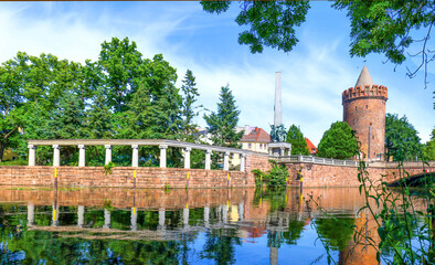 Brandenburg an der Havel, Steintorturm und Kriegerdenkmal