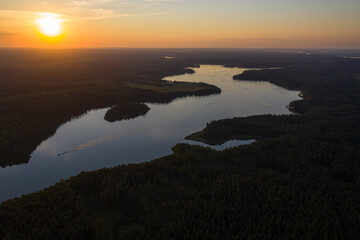 Jacht na Mazurach- Wakacje na rejsie © BlackMediaHouse