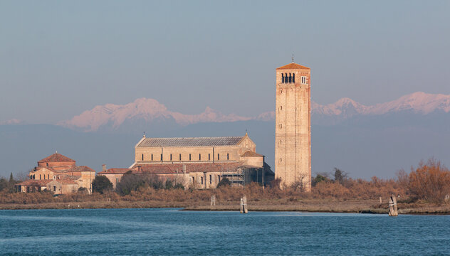 Cath&eacute;drale de Torcello vue depuis Burano