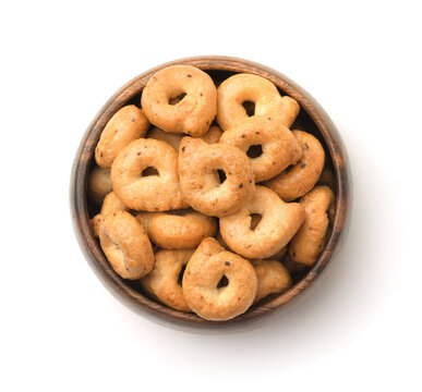 Top view of traditional italian taralli in wooden bowl