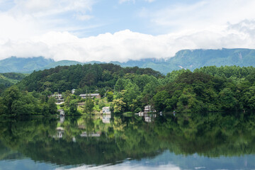 Fototapeta na wymiar 夏の松原湖