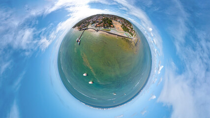 Pequeno Planeta de Mar Grande,  municipio de Vera Cruz, Ilha de Itaparica, Bahia