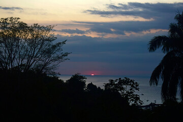 Fototapeta na wymiar Sunset in Manuel Antonio beach, Costa Rica