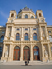Fototapeta na wymiar VIENNA, AUSTRIA - MAY 8, 2009: The Nature history museum (Naturhistorisches Museum)