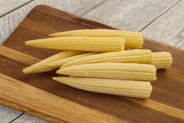 Raw baby corn