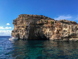 Maltese cliff with boat © Anna