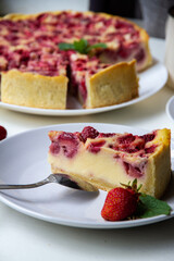 cheesecake with berries
