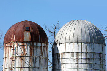 Two old silos of the Barn