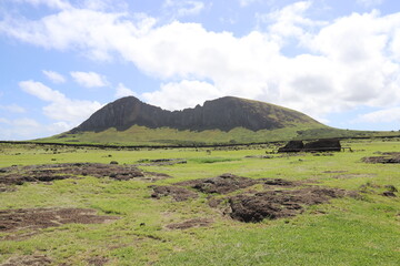 Volcan Rano Raraku à l'île de Pâques	