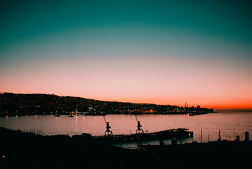 Obraz premium sunset on the lake